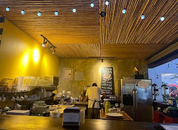 costa-rica/jaco/landmark/el-punto-natural-salad-house