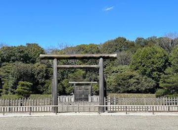 japan/nara/landmark/mausoleum-of-emperor-jimmu