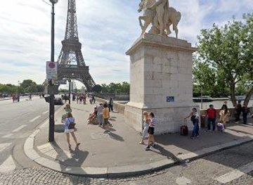 france/paris/landmark/19-port-debilly