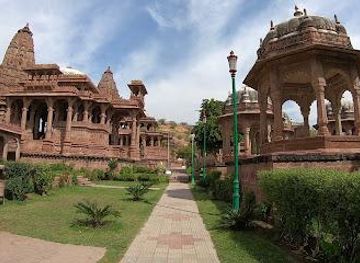 india/jodhpur/landmark/mandore-garden-cenotaph