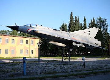 austria/flachgau/landmark/swgm-saab-draken-denkmal