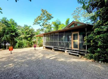 belize/mountain-pine-ridge/landmark/lucky-dreamer-lodge