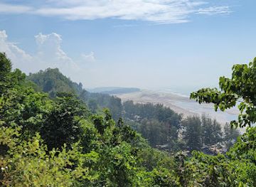 bangladesh/cox-s-bazar/himchori/landmark/himchari-fountain-and-hill