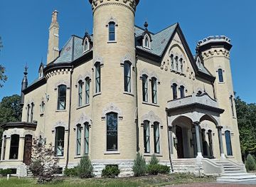 illinois/chicagoland/landmark/dunham-castle