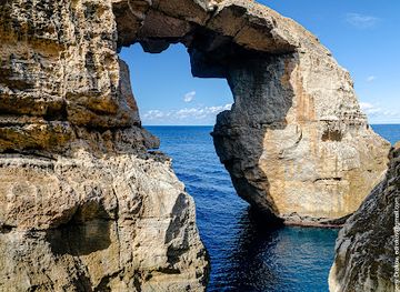 malta/blue-lagoon/landmark/wied-il-mielah-window