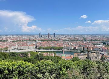 france/lyon/landmark/parc-des-hauteurs