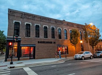 illinois/champaign/landmark/barrelhouse-34