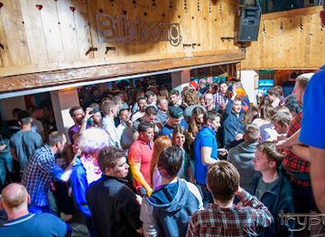 france/les-deux-alpes/landmark/l-avalanche-club