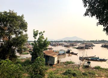 cambodia/kampong-chhnang/landmark/kampong-chhnang-floating-village