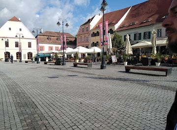 romania/pitesti/landmark/zoo-pitesti