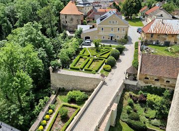 czechia/central-bohemia/landmark/rychmburk-castle