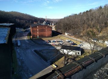 kentucky/frankfort/landmark/the-old-crow-distillery