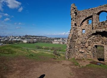 united-kingdom/peeblesshire/landmark/st-anthony-s-chapel-ruins