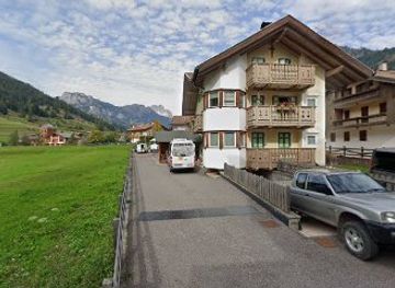 italy/val-di-fassa/landmark/casa-croce-547w