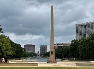 texas/houston/landmark/pioneer-memorial-obelisk