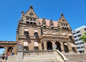 wisconsin/milwaukee/landmark/pabst-mansion