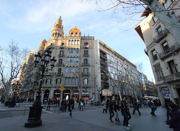 spain/barcelona/landmark/cases-antoni-rocamora