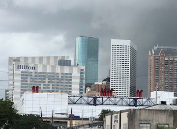 texas/houston/downtown-houston/landmark/houston-legendary-graffiti-building