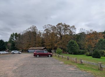 connecticut/the-quiet-corner/landmark/wadsworth-falls-state-park