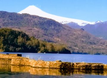 chile/araucania-region/landmark/playa-grande-lican-ray
