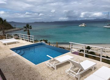 british-virgin-islands/jost-van-dyke/landmark/pink-house-villas