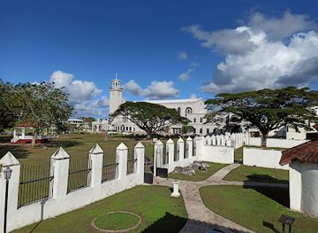 guam/cocos-island/landmark/plaza-de-espana