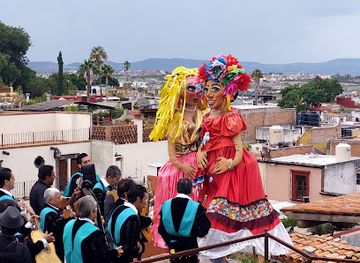 mexico/san-miguel-de-allende/landmark/callejoneadas-de-san-miguel