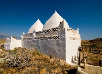 oman/ad-dhahirah-governorate/landmark/muhammad-bin-ali-s-tomb-sahib-mirbat