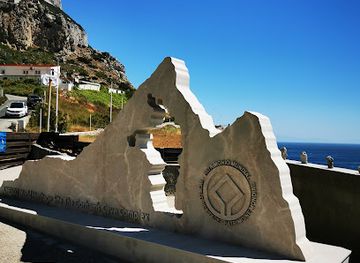 gibraltar/upper-rock-nature-reserve/landmark/world-heritage-monument-to-the-gorham-s-cave-complex