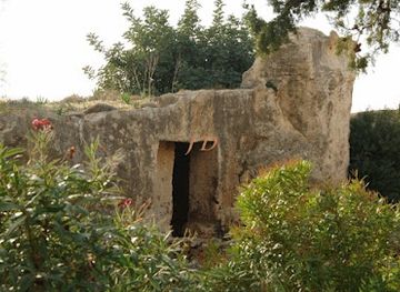 cyprus/paphos/tombs-of-the-kings/landmark/tomb-1