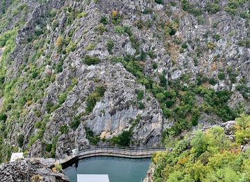 croatia/cetina-river-canyon/landmark/lookout-cetina-gorge