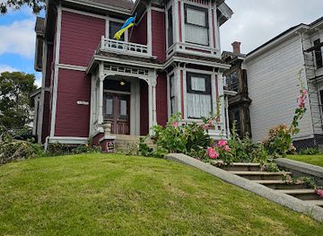 california/los-angeles/landmark/thriller-house