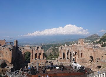 italy/taormina/landmark/panorama-taormina