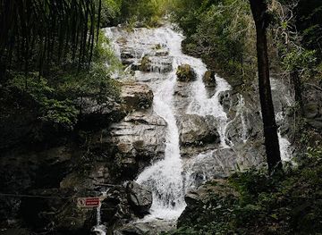 thailand/ranong/landmark/ngao-waterfall