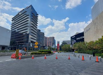 guatemala/guatemala-city/zona-10/landmark/oakland-place-guatemala