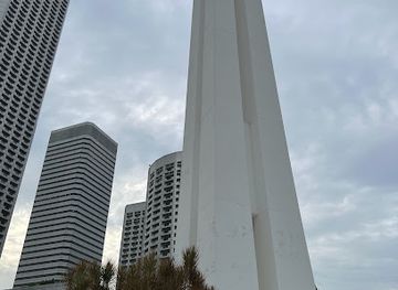 singapore/kallang/landmark/war-memorial-park