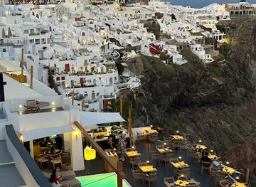 greece/santorini/imerovigli/landmark/church-of-the-resurrection-of-the-lord-photo