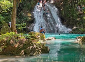 jamaica/ocho-rios/landmark/cool-blue-hole-ocho-rios