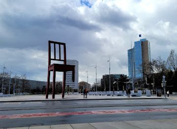 switzerland/geneva/landmark/statue-de-gandhi