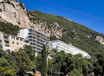 gibraltar/camp-bay/landmark/destination-gibraltar