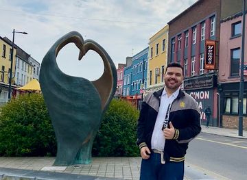 ireland/county-louth/landmark/heart-space-statue