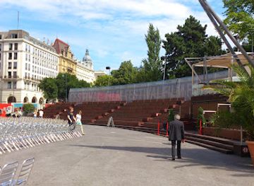 austria/vienna-woods/landmark/rathausplatz