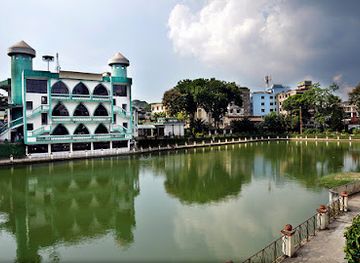 bangladesh/chittagong-division/landmark/lal-dighi