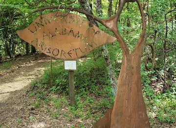 alabama/tuscaloosa-national-forest/landmark/the-university-of-alabama-arboretum