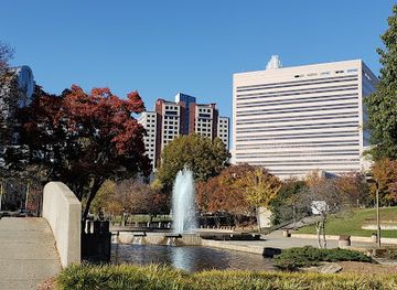 north-carolina/charlotte/landmark/dr-martin-luther-king-jr-statue