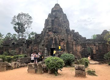 cambodia/kampong-speu/landmark/tonle-bati