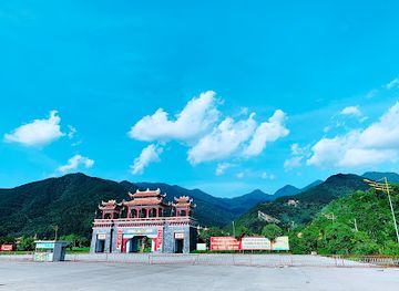vietnam/tam-dao/landmark/tay-thien-tam-quan-gate