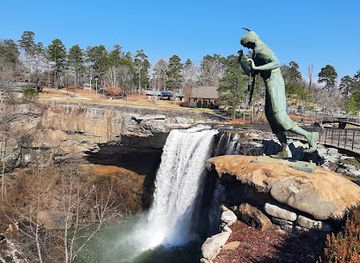 alabama/gadsden/landmark/noccalula-falls