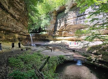 illinois/matthiessen-state-park/landmark/starved-rock-state-park-visitor-center