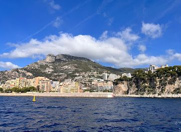 monaco/cap-d-ail-beach/landmark/port-de-cap-d-ail-monaco-border